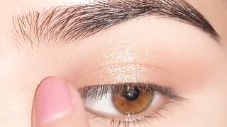 Very easy and beautiful makeup tutorial