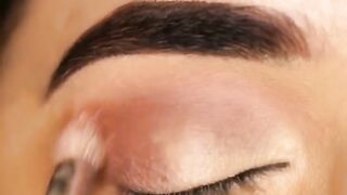 Easy and beautiful eye makeup look