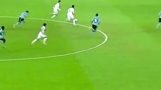 🔥 Magic Pass Ozil yang Bikin Lawan Mati Langkah!