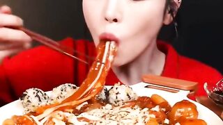 MUGBANG KWETIAU SAMPE PINGSAN