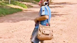 Ini monyet paling kece sedesa