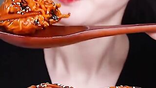 MUGBANG JAMUR SAMPE MUAL