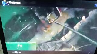 When Robin Hood Takes Action
