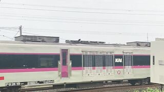 Kereta api lewat 2