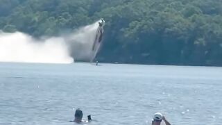 Spectacular speedboat accident