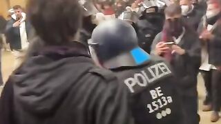 German police attack pro-Palestinian protesters at Alexanderplatz station, Berlin