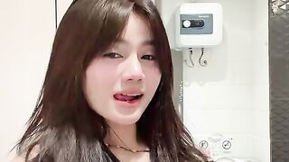 dek anggi cantik, mari berjoget bersama