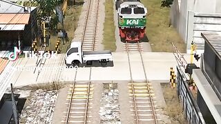 Train Funny Video