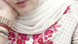 Aisha Khan