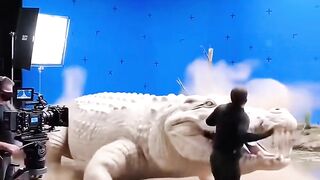 Bukan nyata ! Buaya raksasa di film
