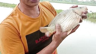 Catching tombro fish