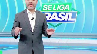 Mulher é atingida por "voadora" enquanto caminhava em Belo Horizonte