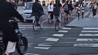 Riding a bike in Amsterdam is so much fun❤️❤️❤️