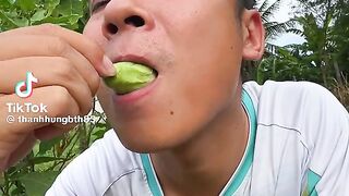 MUKBANG SEAFOOD KING CRAB KELILING KEBUN