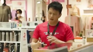 Aril jadi karyawan