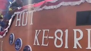 Pawai pembangunan jilid 4