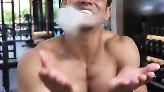 Olahraga maju terus biarin badan sehat