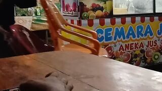 Warung mulai tutup