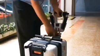 🧳 This Tiny Vehicle Folds Into a Suitcase! 🤯🚀 The Ultimate Portable Ride
