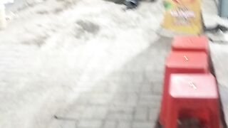 Lagi melihat sesuatu