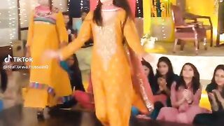 real urwa hussain