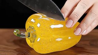 Satisfying ASMR: Slicing a Clear Glass Yellow Bell Pepper 💛✨