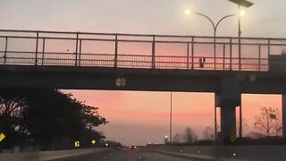 Hello - Biarkan Berlalu