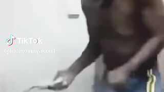 Hahaha ngakak ajrr