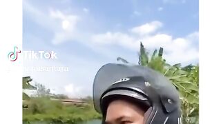 Menikmati hidup dengan sabar hahah