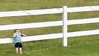 This baby s reaction to the horse 🐴🐎