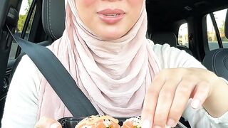 Sushi Wrap Car Mukbang 🍣✨ #Shorts#foodshorts #sushiwrap #mukbang #foodasmr #carreels #realistic