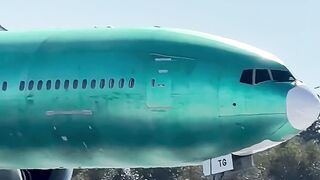Lufthansa Boeing 777X UP CLOSE! ✈️ Folded Wingtip Taxi at Paine Field | N20080