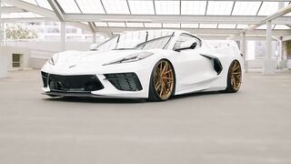 White Chevrolet Corvette C8 on Gold Wheels – A Stunning Supercar Build! 🤍🏎️🔥