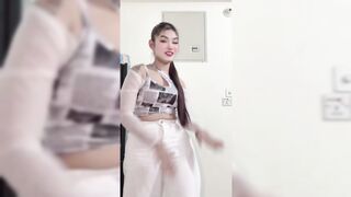 Indian Girl Zara Rhaman Dance