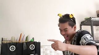 Dancing of dangdut