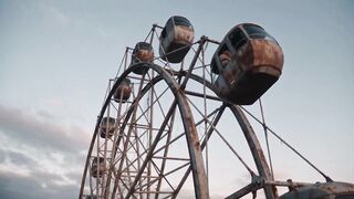 Teddy Bear Girl vs The Ferris Wheel Horde - She Survived The Apocalypse Alone