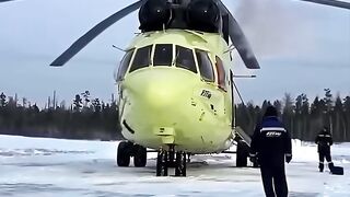 This Giant Helicopter Starts in Freezing Conditions!