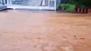 FLOODING IN JAYAPURA, INDONESIA 🇮🇩 | PRAY FOR JAYAPURA 🙏💔