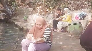 Liburan di Sumber Mata Air - A holiday at a natural spring