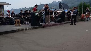 Show on