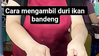 Cara mengambil duri ikan bandeng🙏