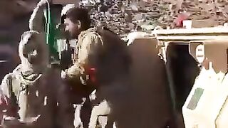 Yamani fighters fight