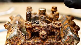 MiniatureCar #RustRemoval #SatisfyingCleaning #ASMR #RustyToShiny #DiecastCars 3