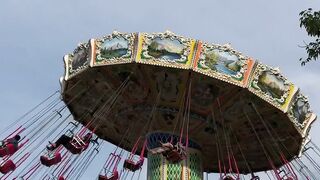 A AMUSEMENT RIDE FROM DUFAN