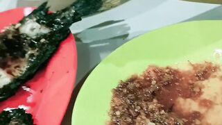 Makan ikan bakar