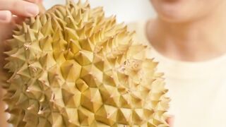 A Mind-Blowing AI-Generated Durian Advertisement 🍈🔥