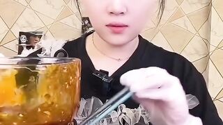 Spicy cow brain mukbang