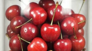 Cherry vs. hydraulic press