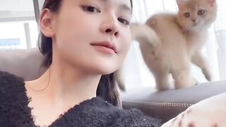 Cat Adopts a Baby Duckling! 🦆 3