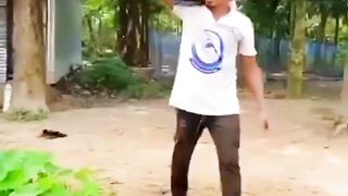 Kasihan tv-nya jatuh